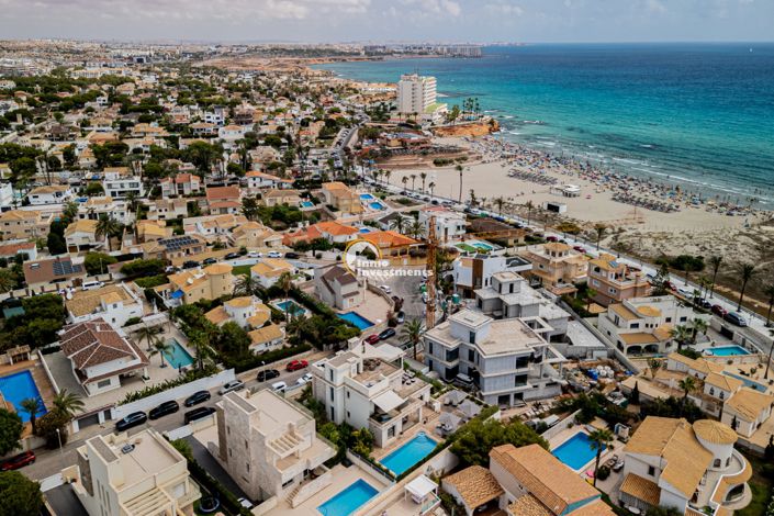 Image No.2-6 Bed Villa for sale