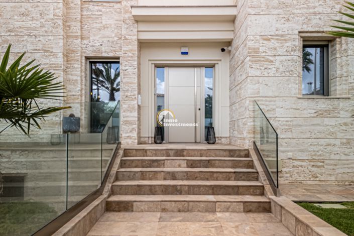 Image No.23-6 Bed Villa for sale