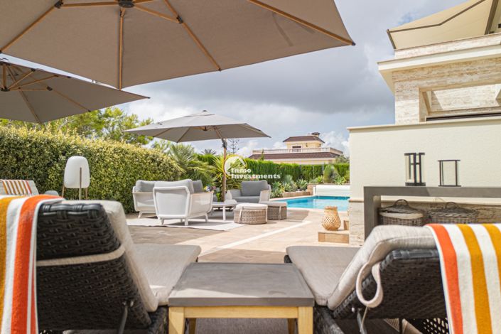 Image No.39-6 Bed Villa for sale