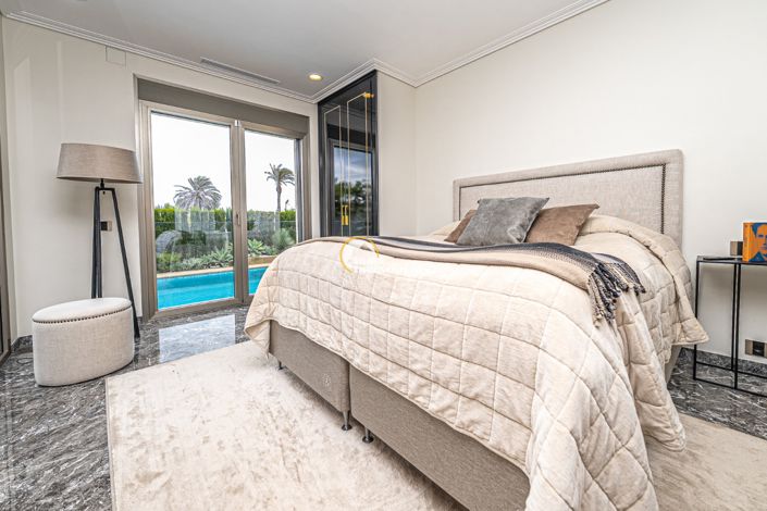 Image No.47-6 Bed Villa for sale