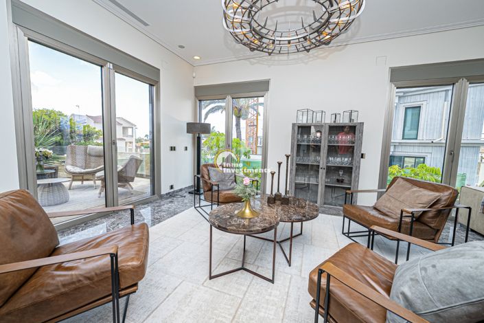 Image No.50-6 Bed Villa for sale