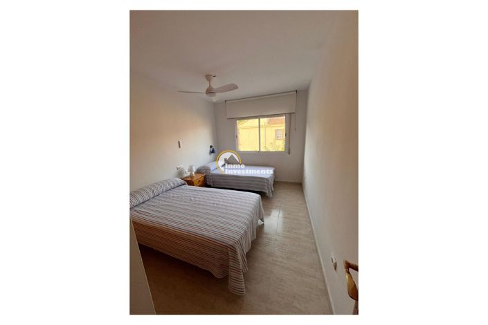 Image No.12-4 Bed Townhouse for sale