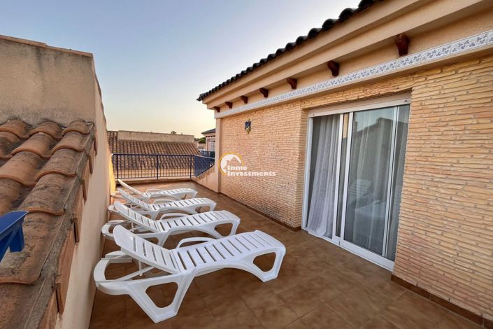 Image No.20-4 Bed Townhouse for sale