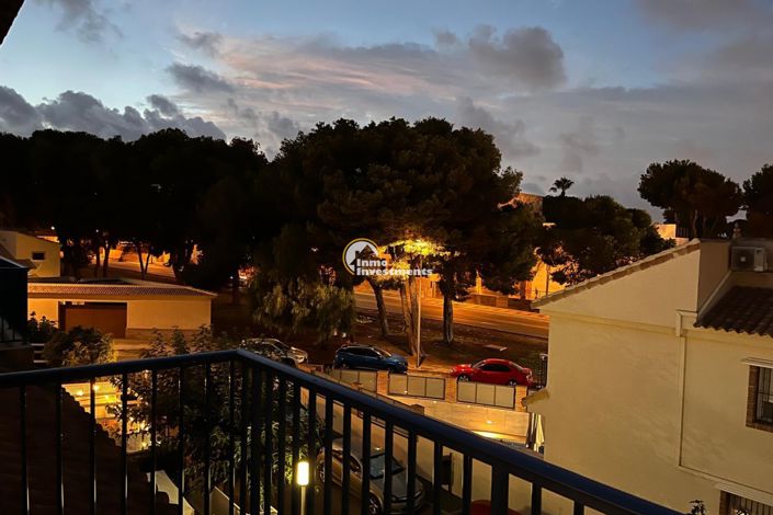 Image No.24-4 Bed Townhouse for sale