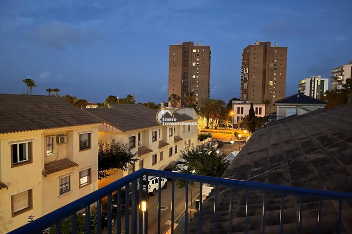 Image No.3-4 Bed Townhouse for sale