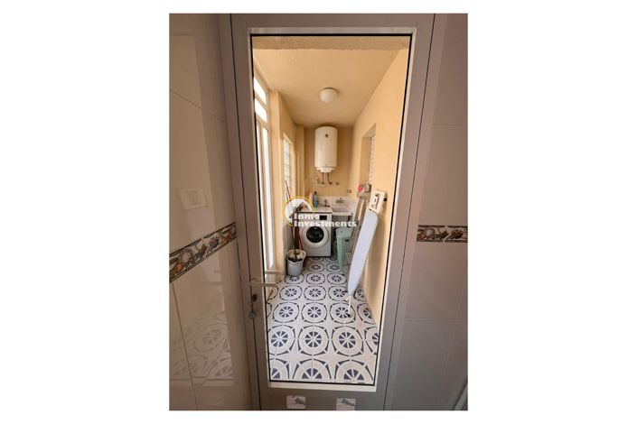 Image No.8-4 Bed Townhouse for sale