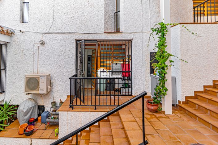 Image No.34-2 Bed Apartment for sale