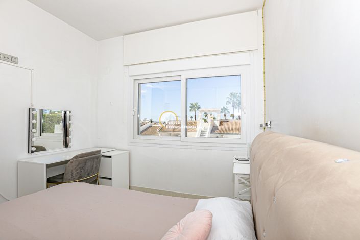 Image No.32-3 Bed Villa for sale