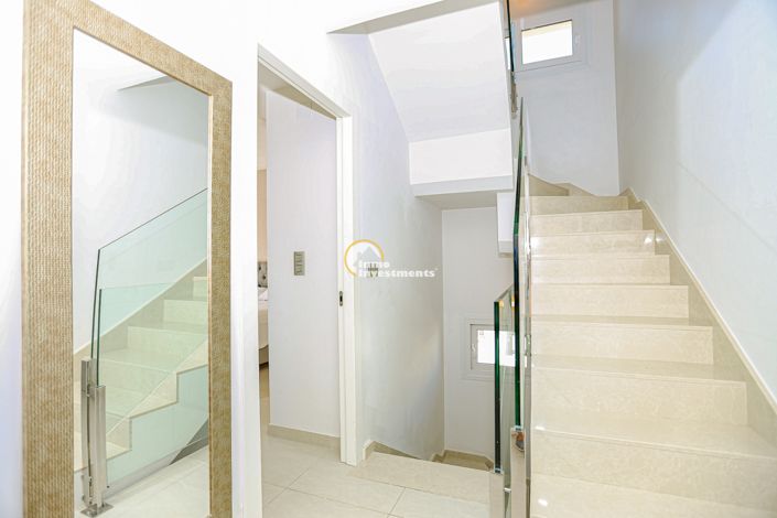 Image No.35-3 Bed Villa for sale