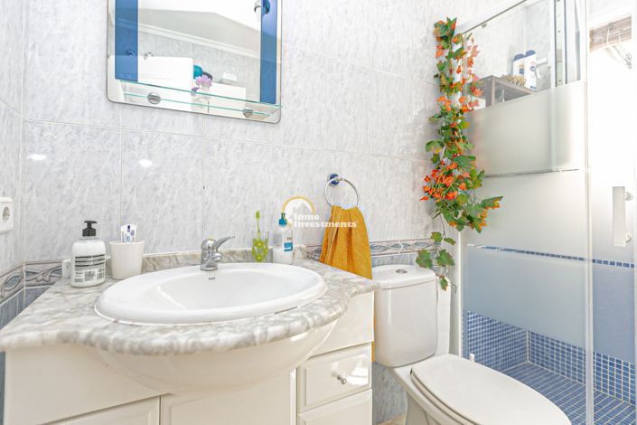 Image No.17-2 Bed Apartment for sale