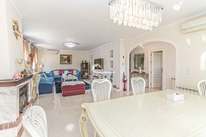 Image No.12-Villa de 4 chambres à vendre à Campoamor