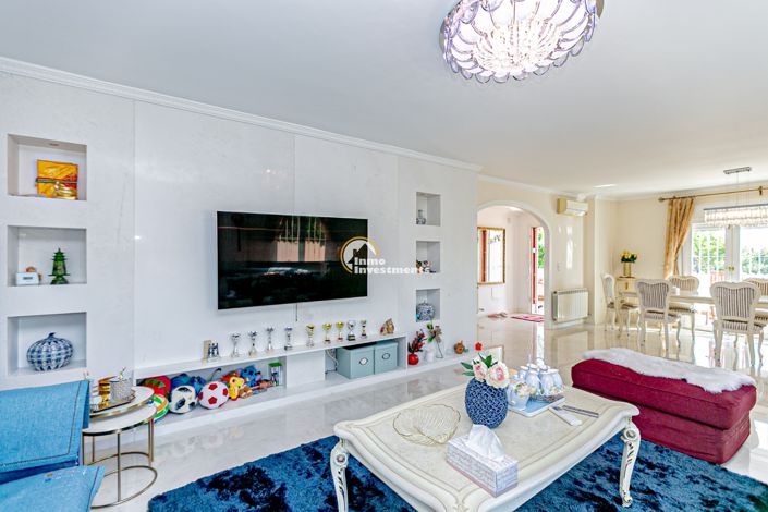 Image No.19-4 Bed Villa for sale