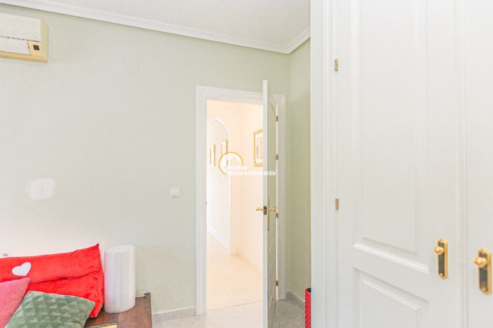 Image No.32-4 Bed Villa for sale