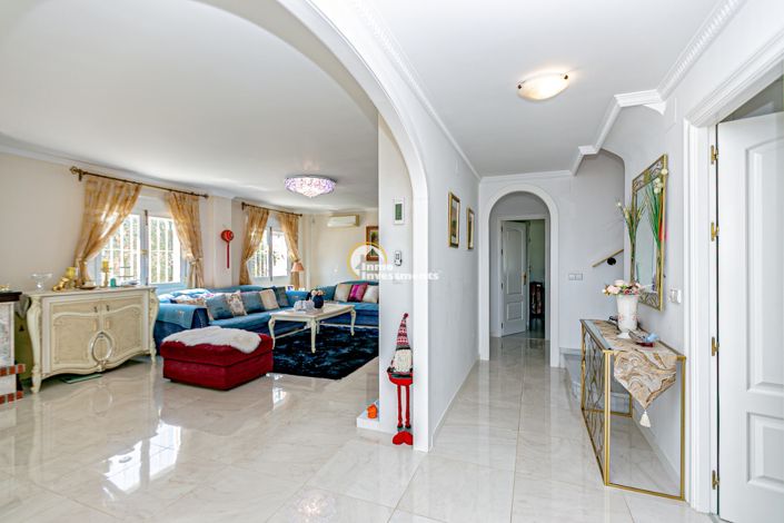 Image No.7-Villa de 4 chambres à vendre à Campoamor