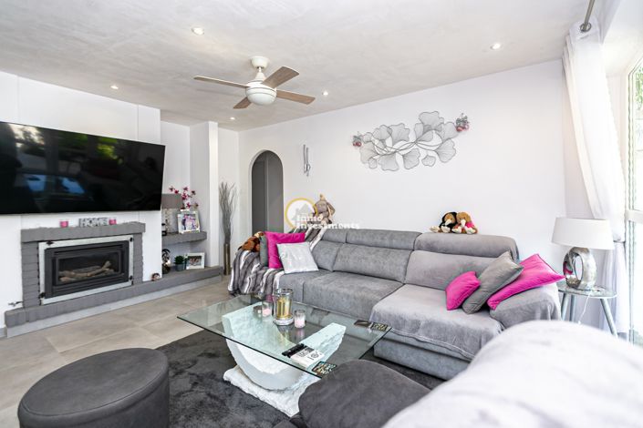 Image No.18-6 Bed Villa for sale