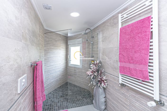 Image No.31-6 Bed Villa for sale