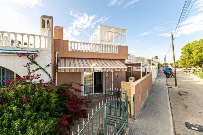 Image No.1-1 Bed Townhouse for sale