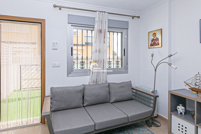 Image No.13-3 Bed Townhouse for sale