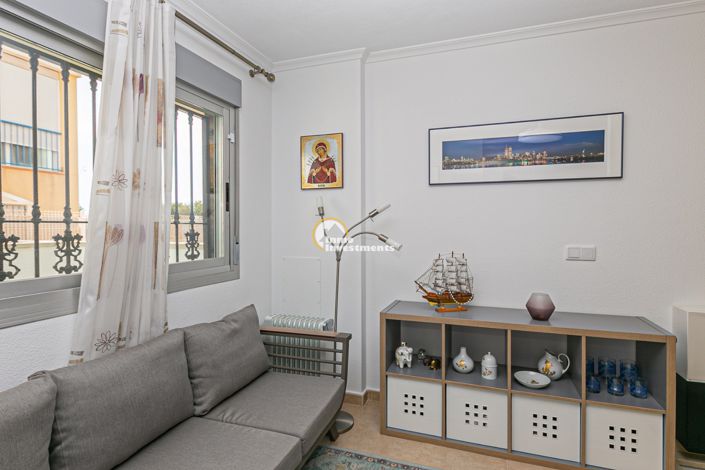 Image No.14-3 Bed Townhouse for sale