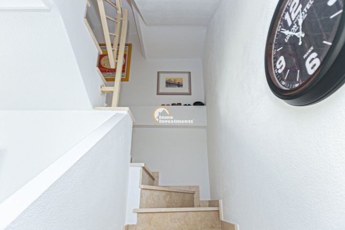 Image No.30-3 Bed Townhouse for sale