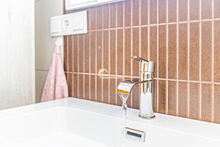 Image No.43-3 Bed Townhouse for sale