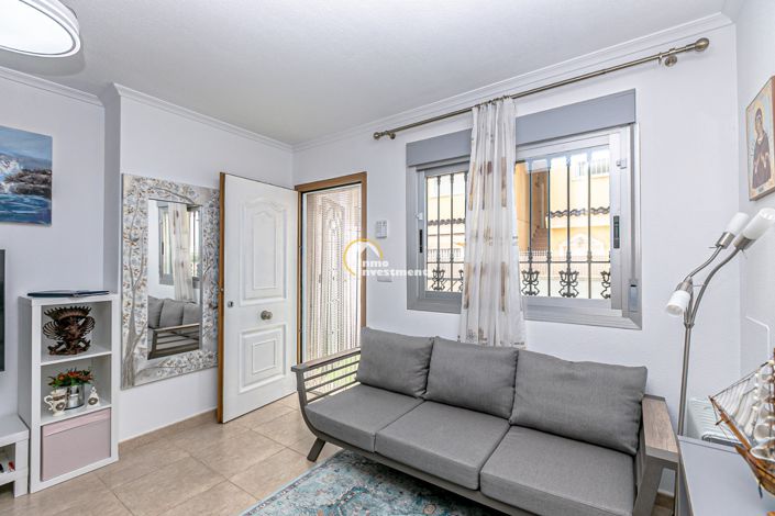 Image No.8-3 Bed Townhouse for sale