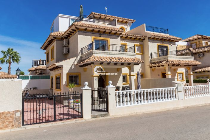 Image No.35-2 Bed Quad for sale