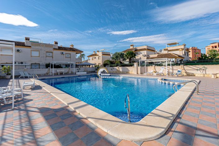 Image No.3-Appartement de 2 chambres à vendre à Villamartin