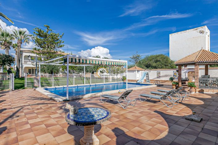 Image No.5-Villa de 7 chambres à vendre à Cabo Roig