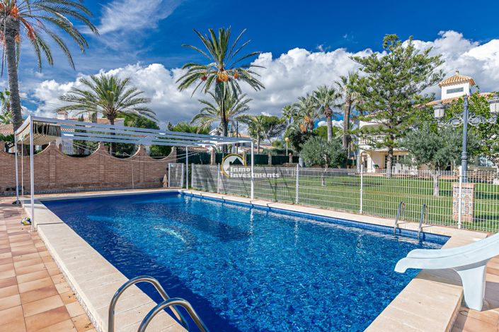 Image No.6-Villa de 7 chambres à vendre à Cabo Roig