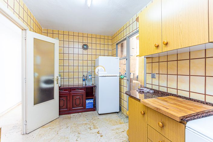 Image No.10-3 Bed Apartment for sale