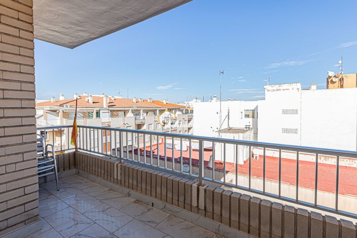 Image No.16-3 Bed Apartment for sale