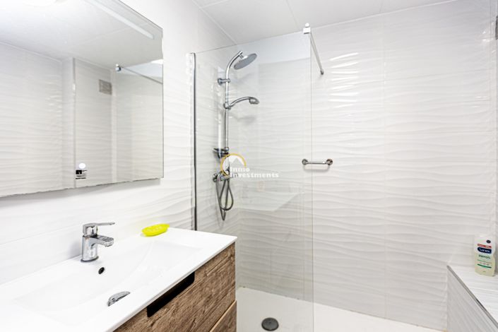 Image No.20-3 Bed Apartment for sale