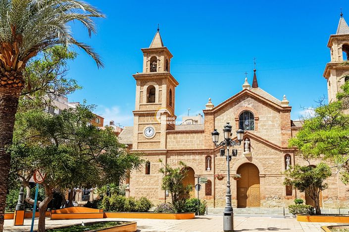 Image No.32-Appartement de 2 chambres à vendre à Torrevieja