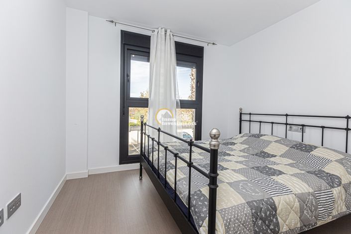 Image No.20-2 Bed Bungalow for sale