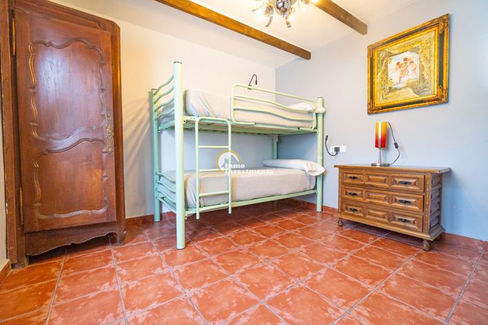 Image No.17-9 Bed Villa for sale