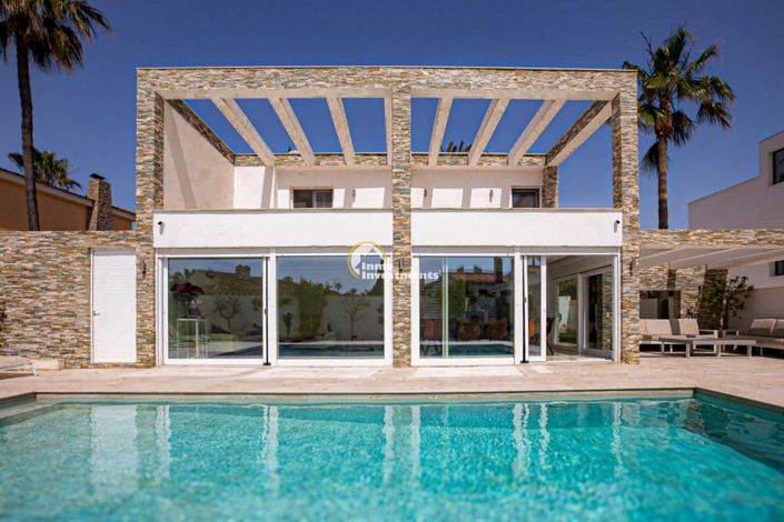 Image No.14-Villa de 4 chambres à vendre à La Zenia