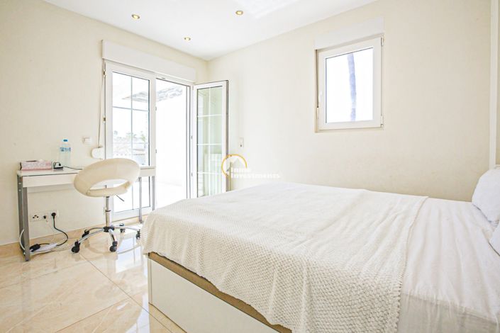 Image No.28-Villa de 4 chambres à vendre à La Zenia