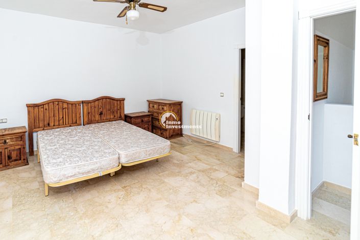 Image No.24-3 Bed Penthouse for sale