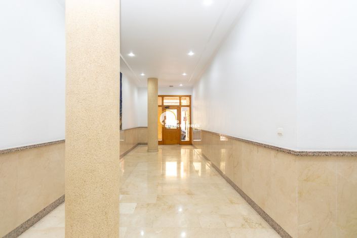 Image No.34-2 Bed Apartment for sale