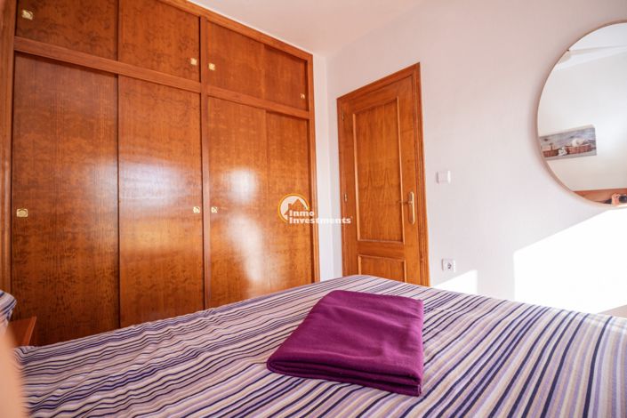 Image No.21-2 Bed Townhouse for sale