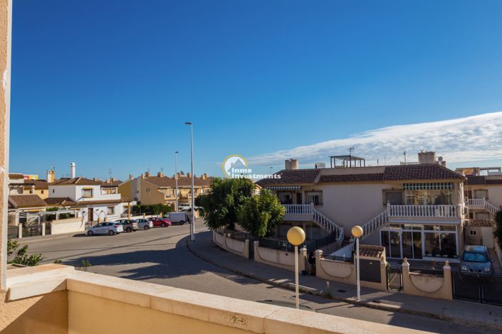 Image No.27-2 Bed Townhouse for sale