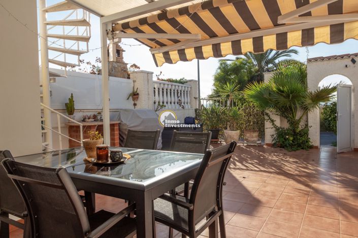 Image No.2-1 Bed Bungalow for sale