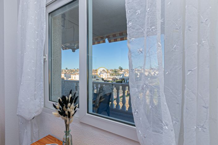 Image No.22-2 Bed Apartment for sale