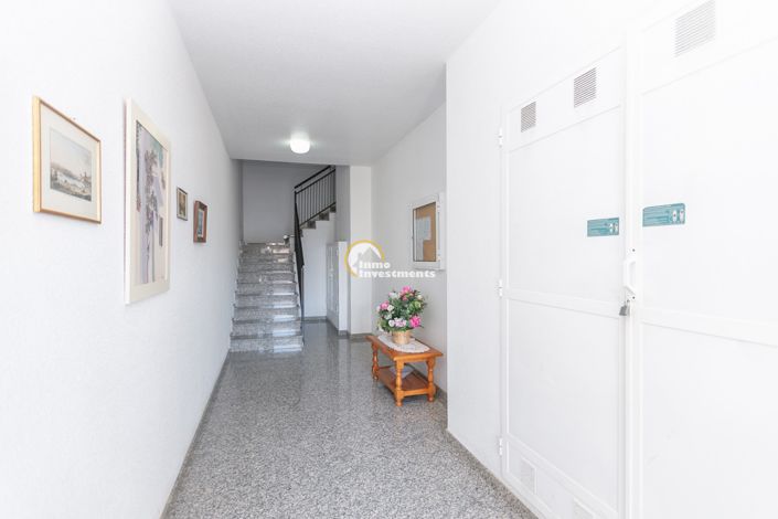 Image No.40-2 Bed Apartment for sale