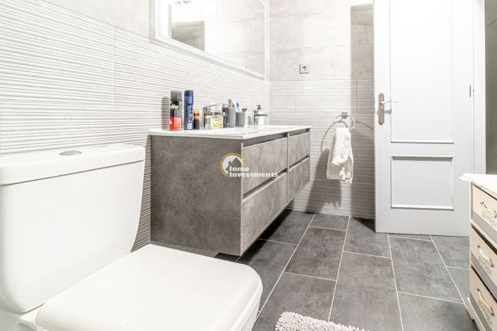 Image No.23-2 Bed Apartment for sale