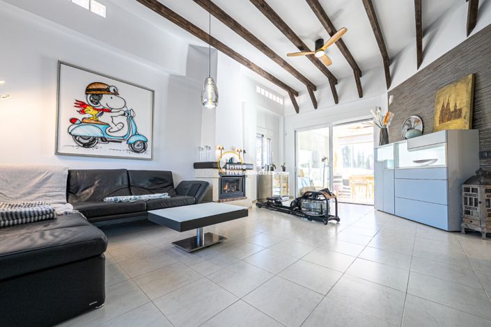 Image No.10-3 Bed Villa for sale