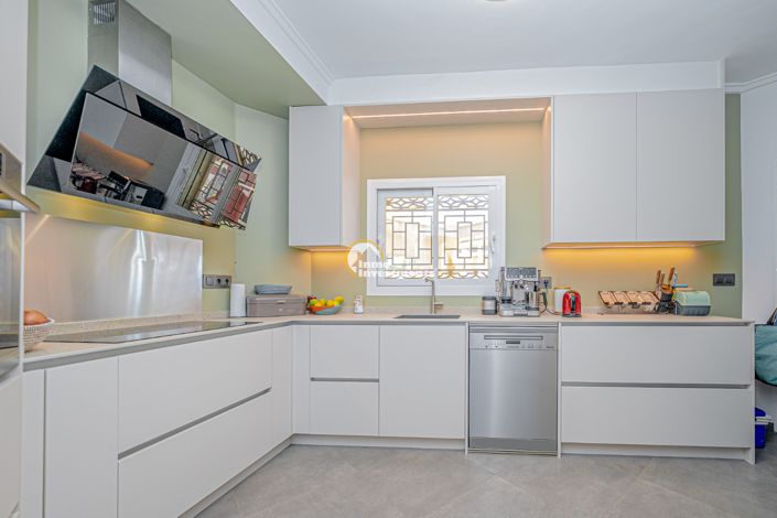 Image No.11-3 Bed Villa for sale