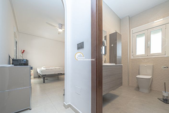 Image No.21-3 Bed Villa for sale