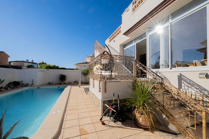 Image No.26-3 Bed Villa for sale